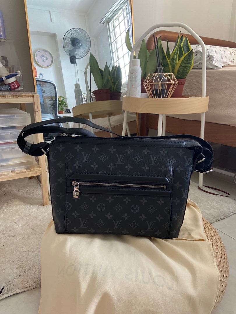 Louis Vuitton odyssey messenger bag PM Men, Luxury, Bags & Wallets on  Carousell