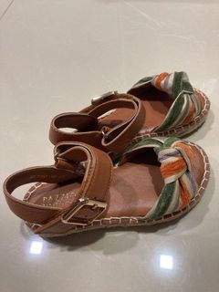 (Category: ) located in . Submitted by alsai (Listing ID 1048376412, Image 1). Description: .