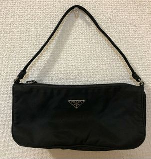 （分類：）位於 。 由 emluxexx 提交（商品編號 1048411585，圖片 1）。簡介： 。
