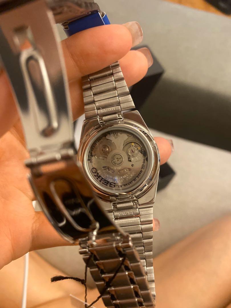 seiko 5 arabic day date