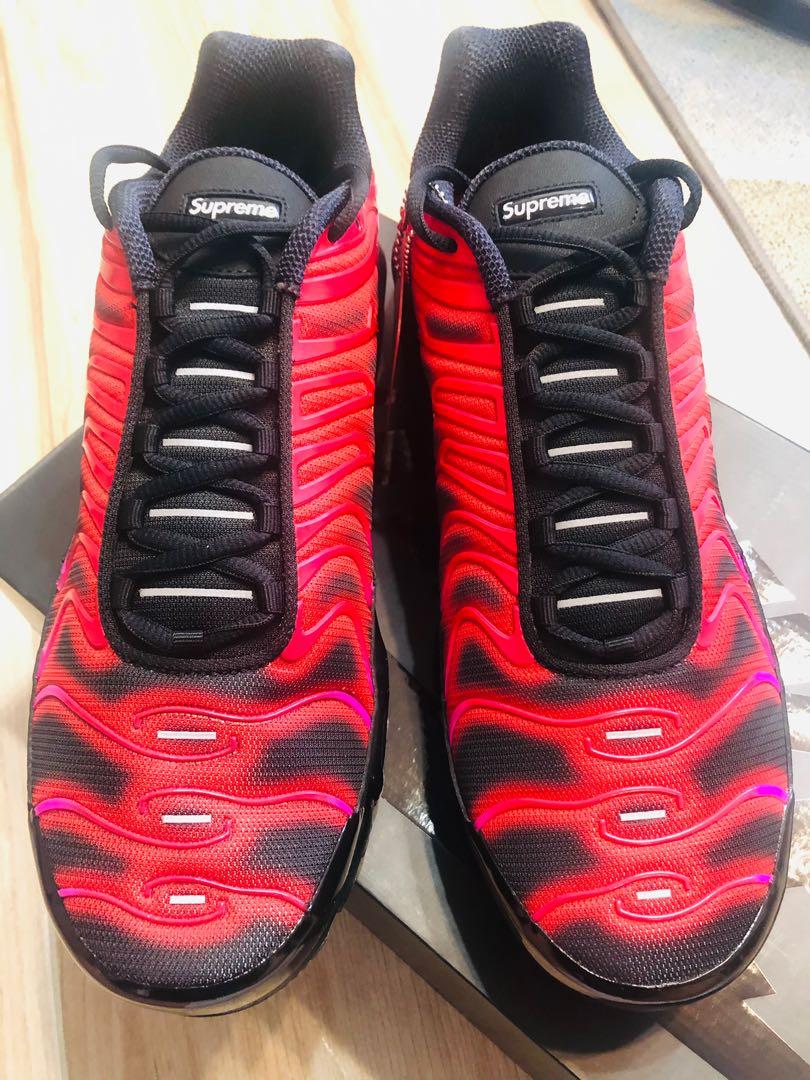 nike air max plus supreme black