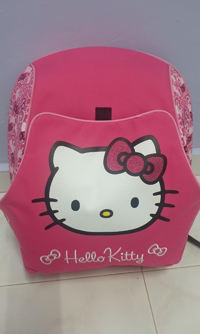 TRUNKI LIMITED EDITION HELLO KITTY BOOSTAPAK CAR SEAT