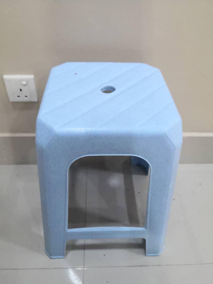 3v top plastic stool