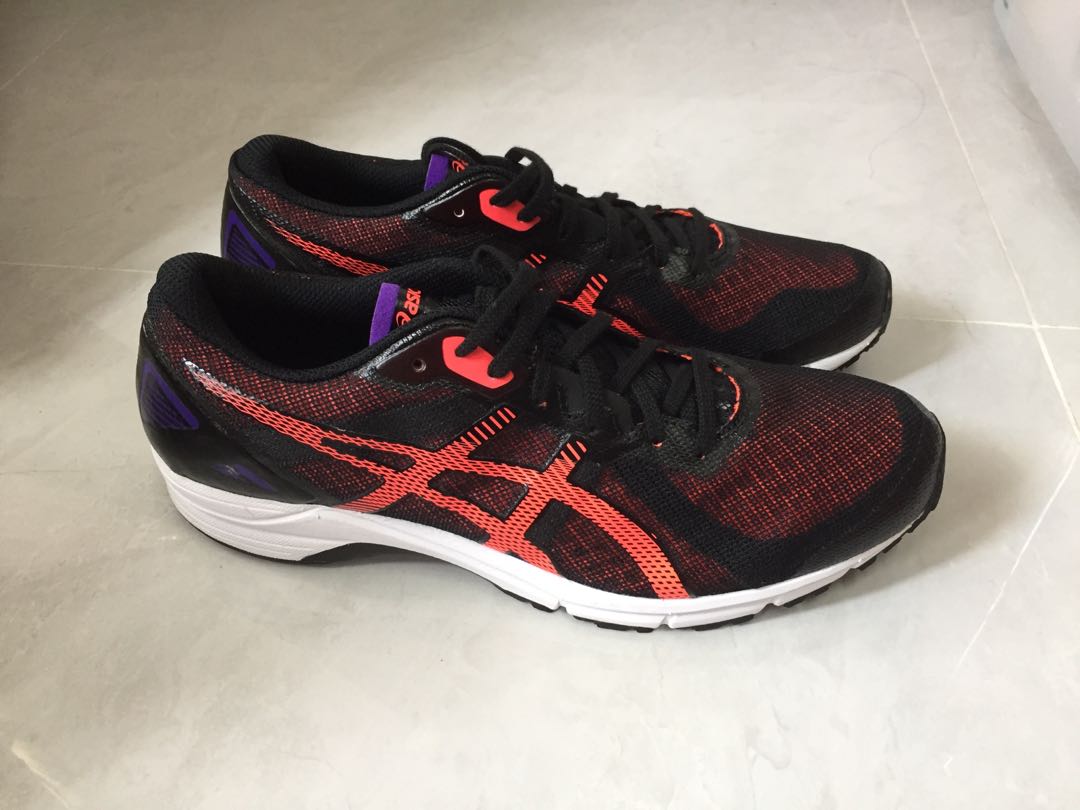 全新ASICS Heatracer 2 Men US8.5, 男裝, 鞋, 波鞋- Carousell