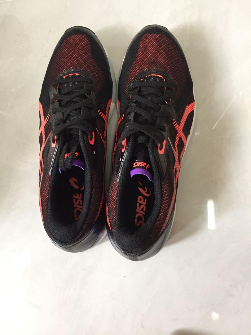 全新ASICS Heatracer 2 Men US8.5, 男裝, 鞋, 波鞋- Carousell