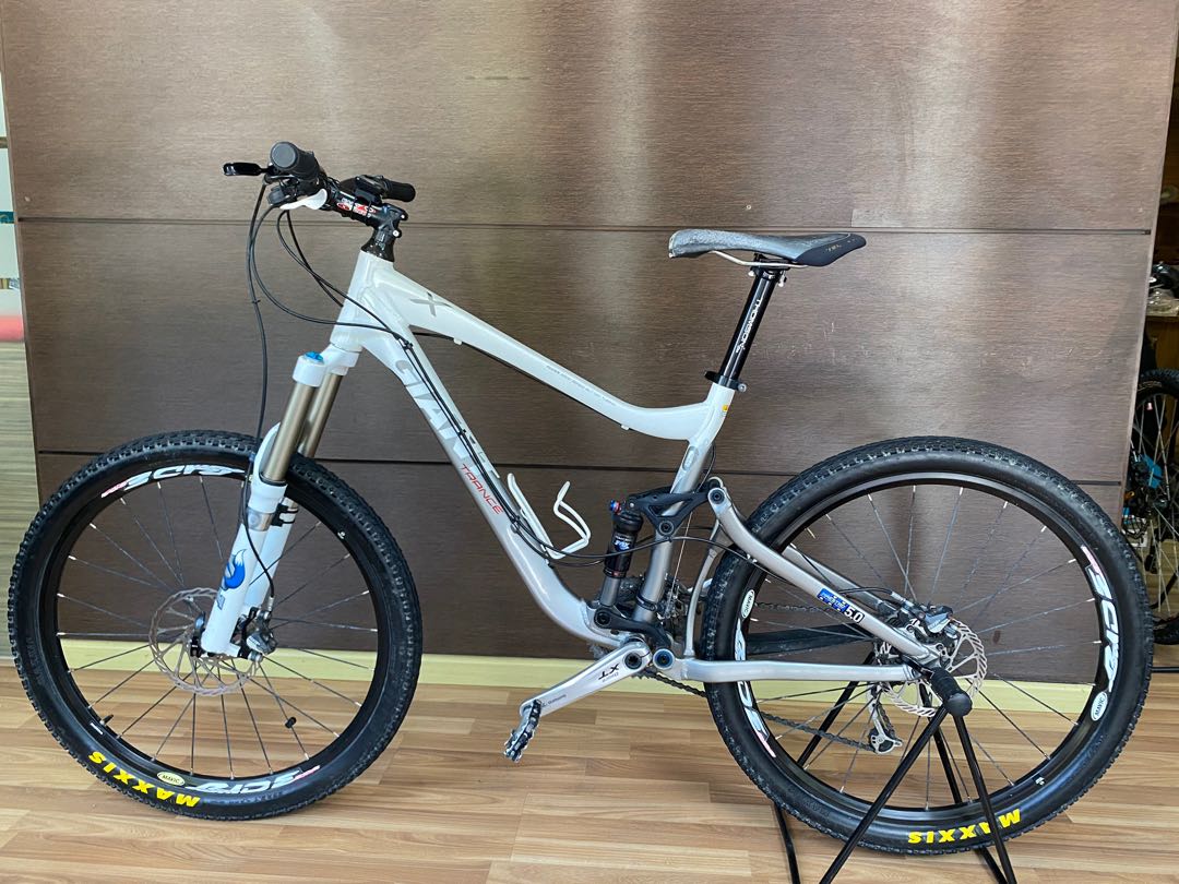 Giant trance top x0 2009