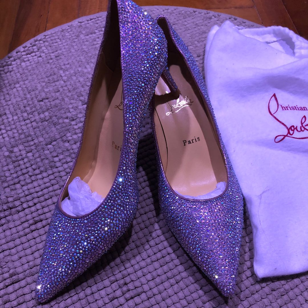 lavender louboutin pumps