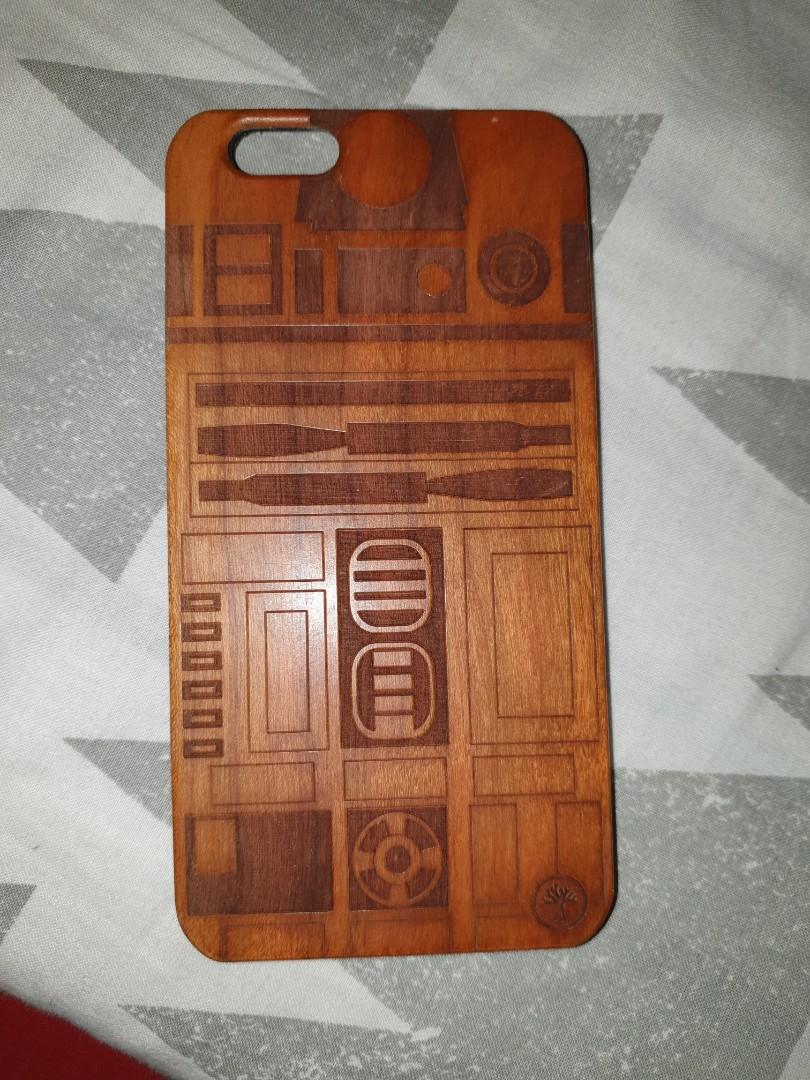 IPHONE 6 R2-D2 Case (baum) (Category: iPhone 6 Series) located in Muntinlupa City. Submitted by alabang__thrift (Listing ID 1048532599, Image 2). Description: 8/10 condition lalamove or LBC upon payment bought for 900 php bpi gcash paymaya 09189383966.