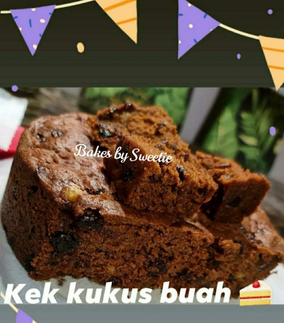 Kek Kukus Buah Food Drinks Homemade Bakes On Carousell