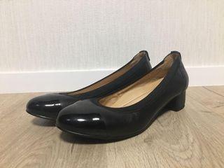 Maud Frizon office flats