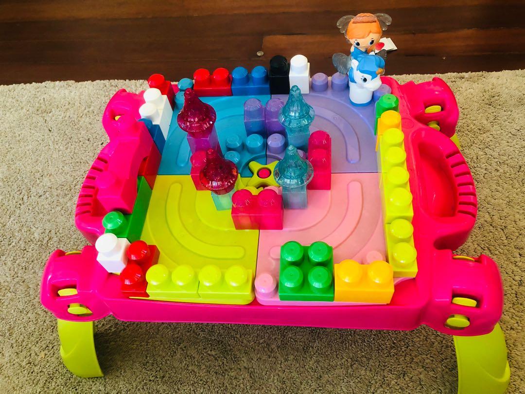 Mega bloks princess castle table clearance