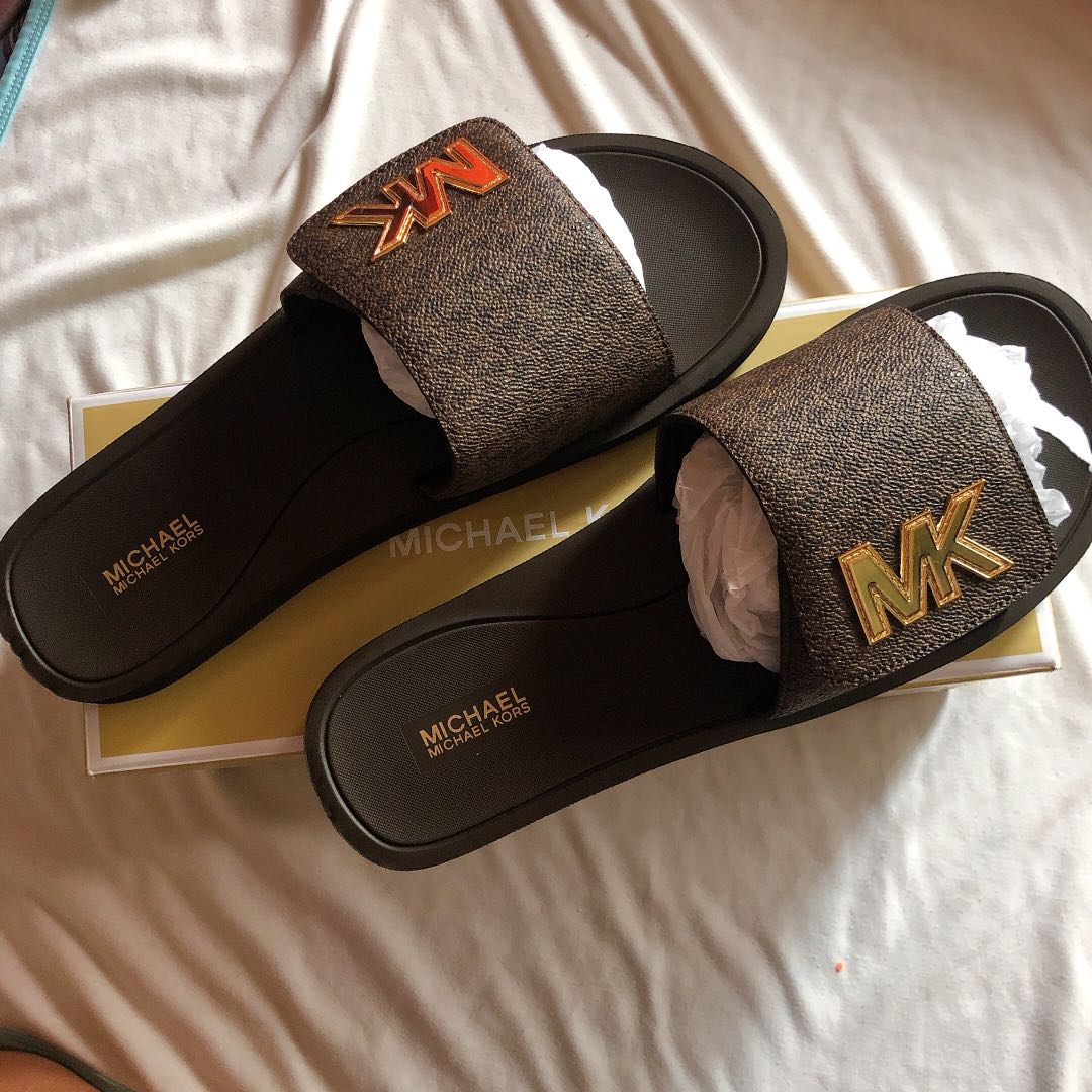 Michael Kors Slides Slippers Black And Silver Size From USA, Women's  Fashion, Footwear, Flats Sandals On Carousell 