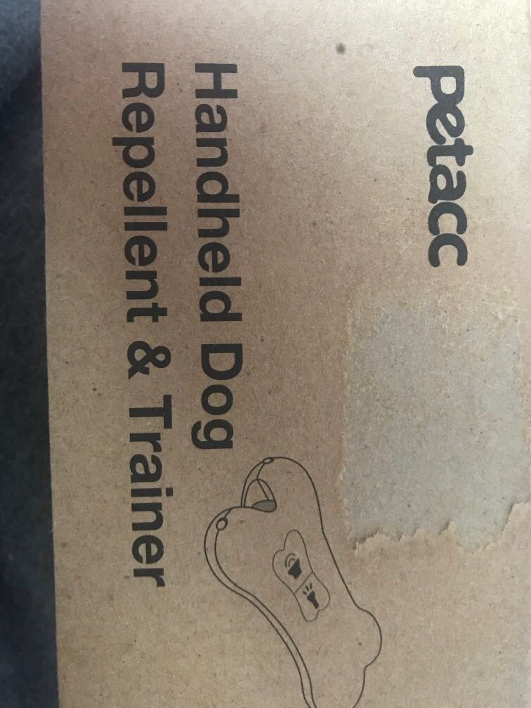 Petacc handheld outlet dog repellent