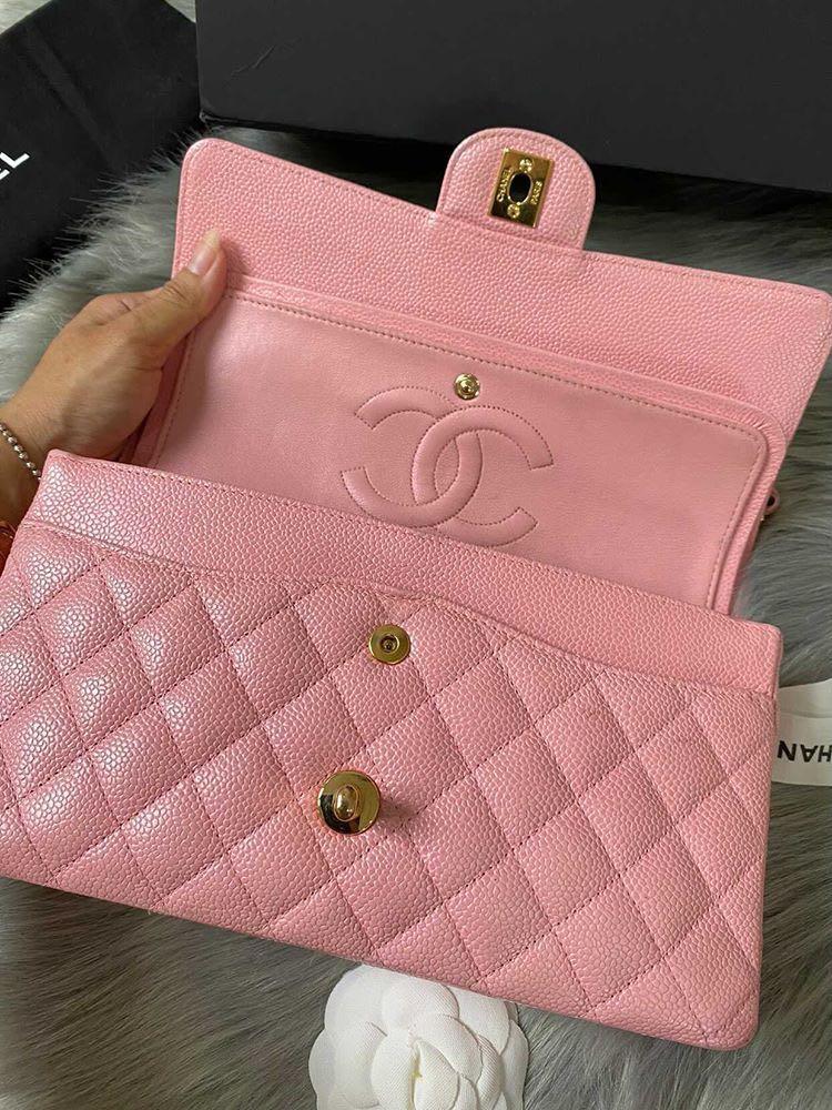 🦄 Chanel 24K Gold Sakura Pink Caviar Medium Classic flap, Luxury, Bags &  Wallets on Carousell