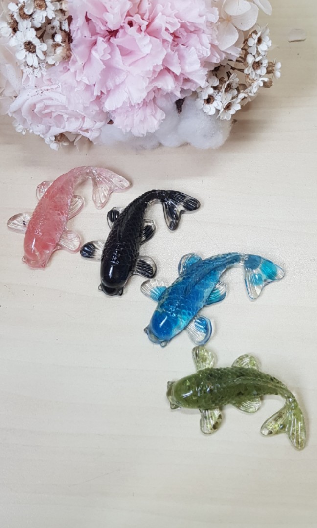 Sample Resin Fish Resin Fish Set, Women's Fashion, Jewelry & Organisers, Precious Stones ...