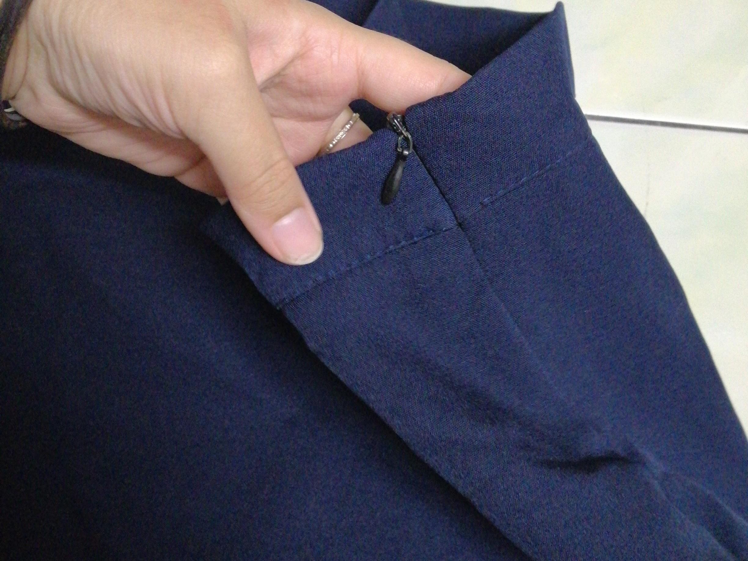 Skort (Category: Skirts) located in Ampang. Submitted by betterthanclothes (Listing ID 1048610913, Image 3). Description: waist 36cm length 40cm.
