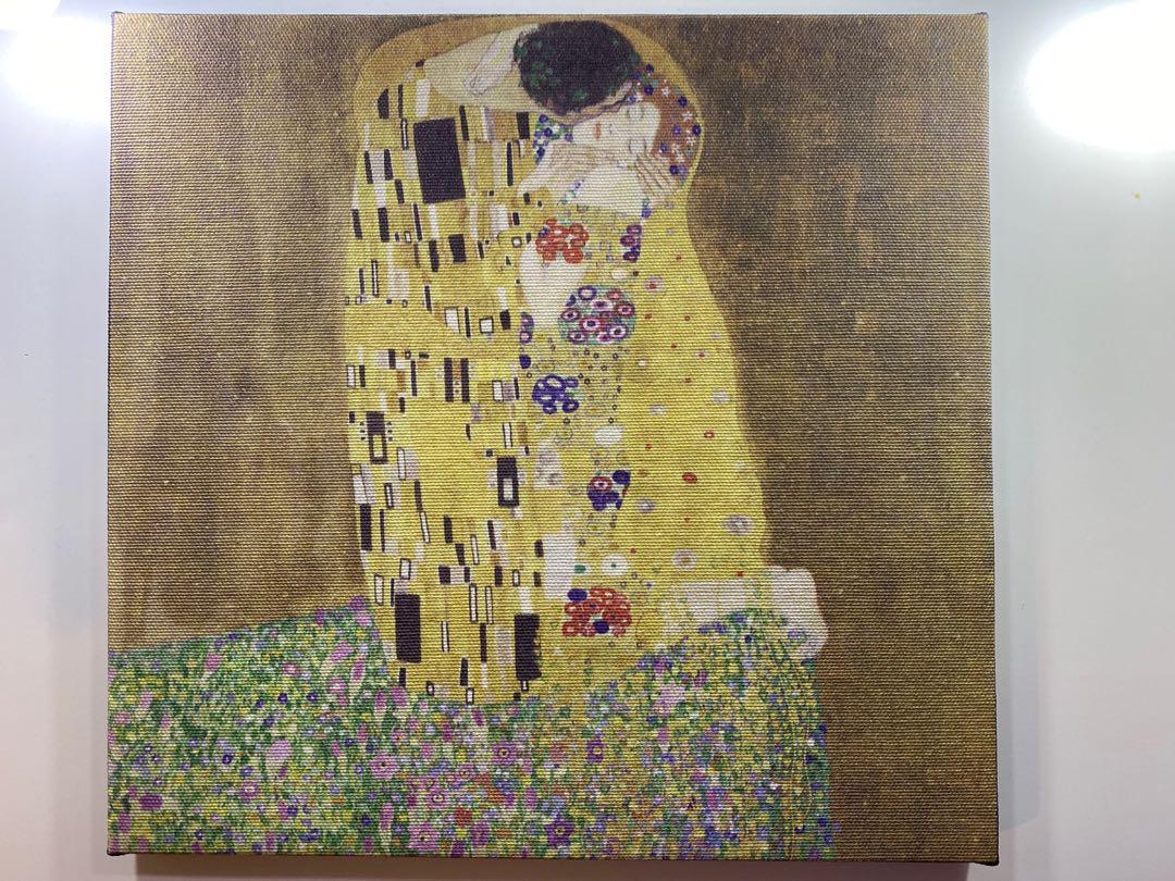 The Kiss painting (Category: Art & Prints) located in Pasig City. Submitted by kprelovedstuff (Listing ID 1048530008, Image 1). Description: 12 x 12 inches The Kiss painting Gustav Klimt.