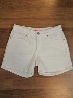 Uniqlo white shorts