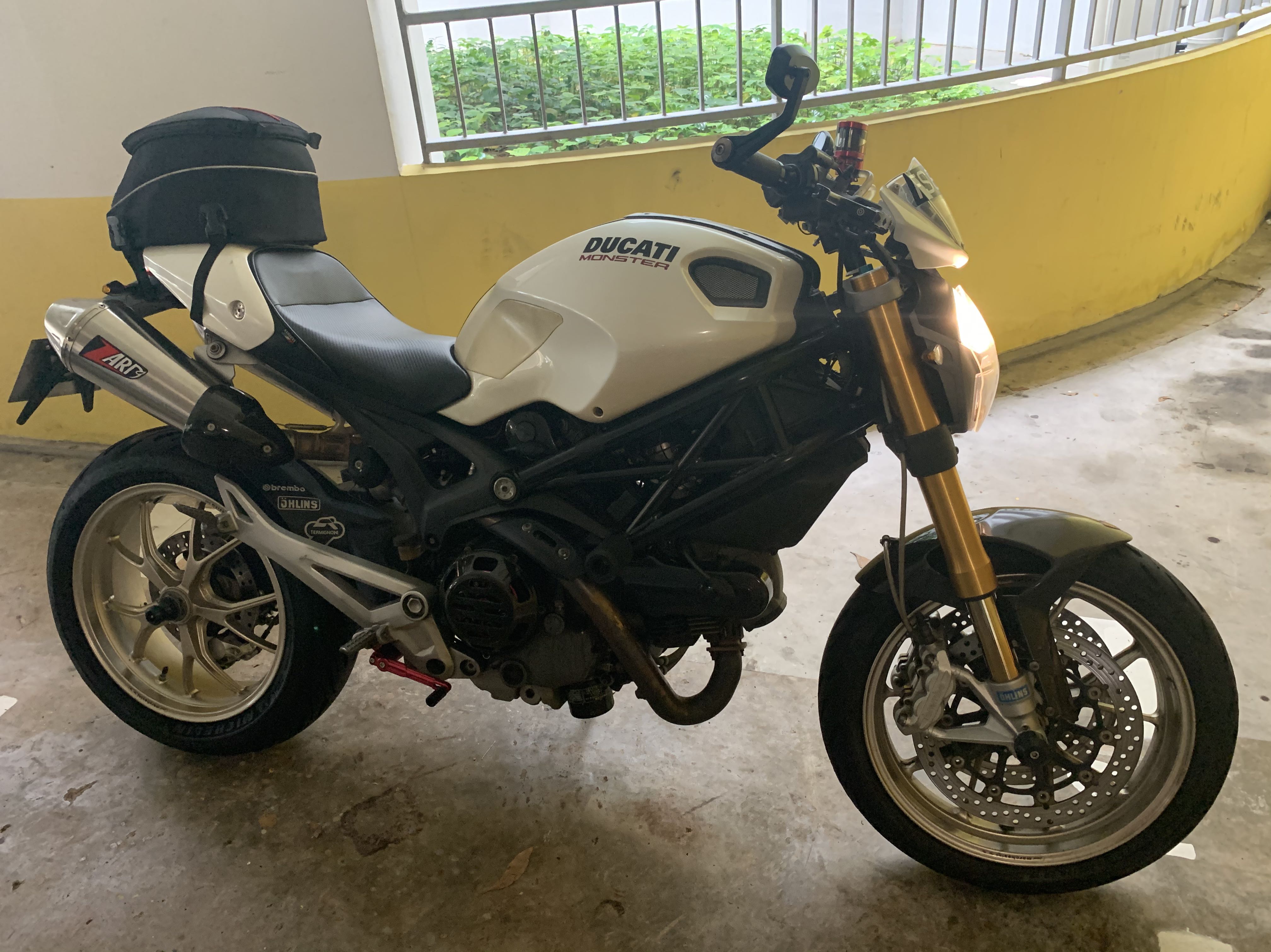 2010 ducati monster 1100 deals