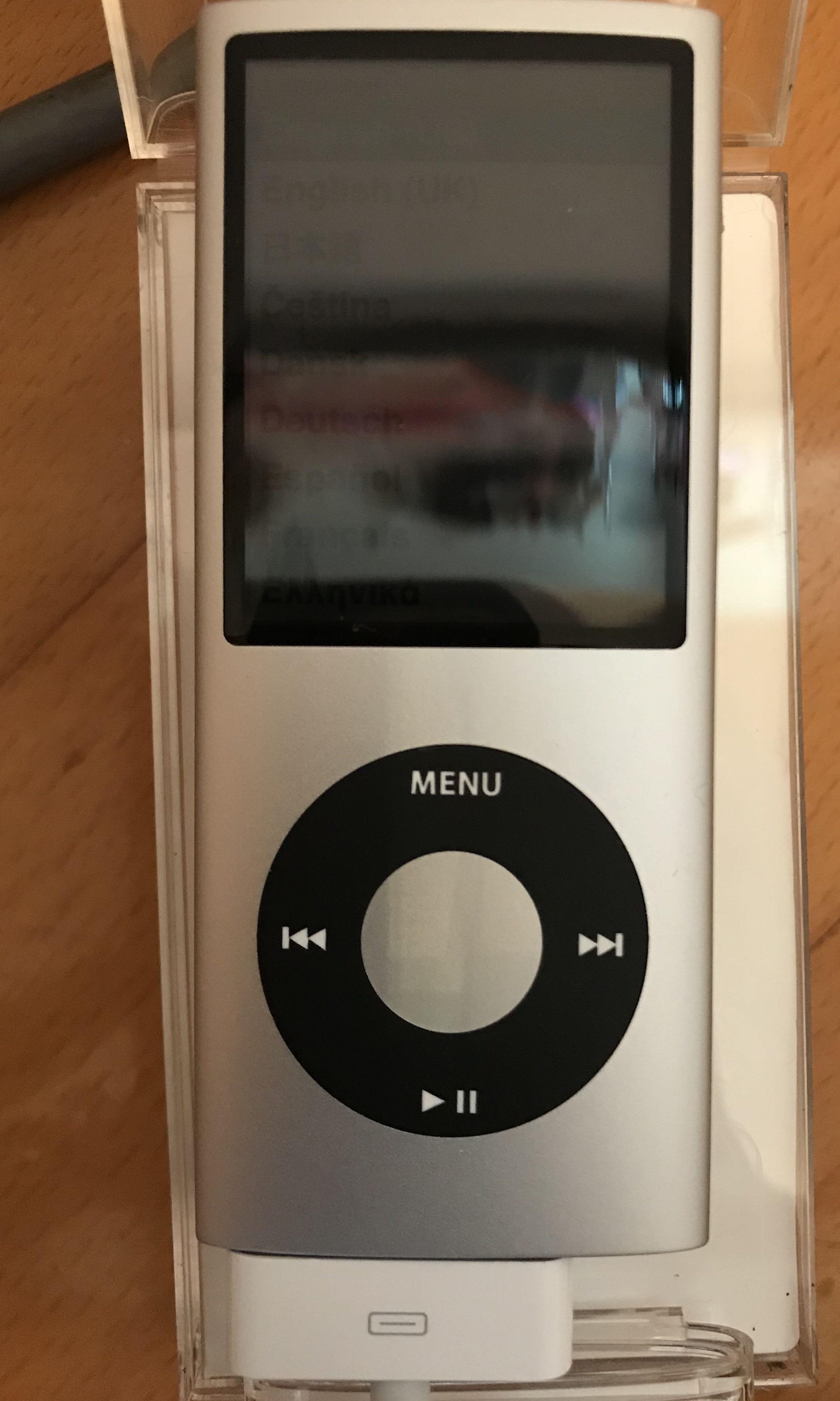 平讓apple Ipod Nano 4th 第四代銀色8gb 音樂播放機 錄音器材 可攜式音響設備 Carousell 平讓apple Ipod Nano 4th 第四代銀色8gb 音樂播放機 錄音器材 可攜式音響設備 Carousell