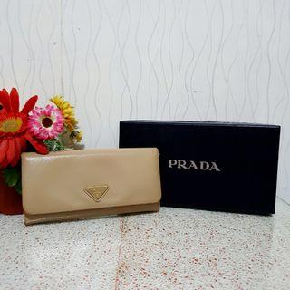 Authentic Prada Cream Bifold wallet
