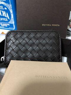 Bottega pouch wallet