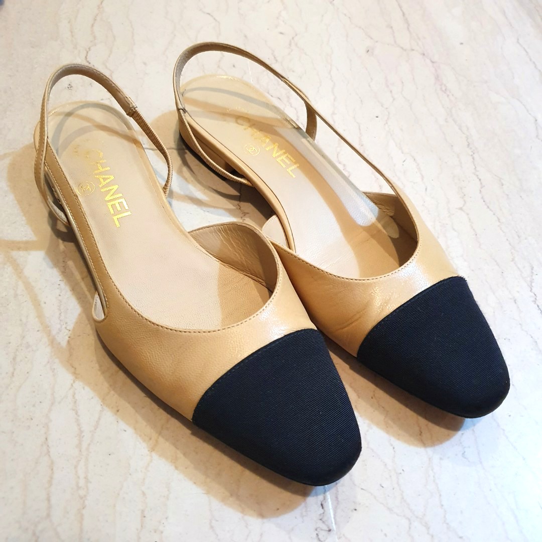 Chanel Two-Tone Classic Nude Black Slingback Flats, Luxury, Sneakers &  Footwear on Carousell