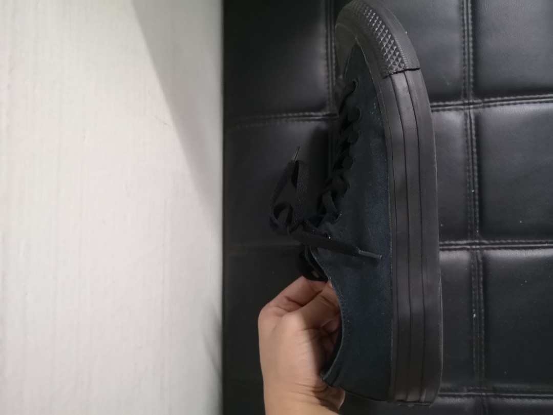 converse all black low cut