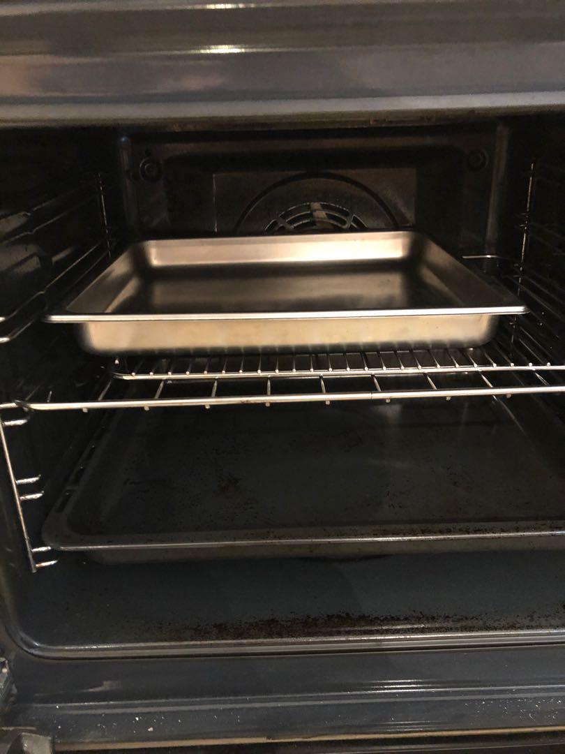 Electrolux built in convection Oven EOB2400AOX, TV & Home Appliances