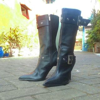 (Kategori: ) berada di . Dikirim oleh juls_used (ID iklan 1048654967, Gambar 1). Deskripsi: .