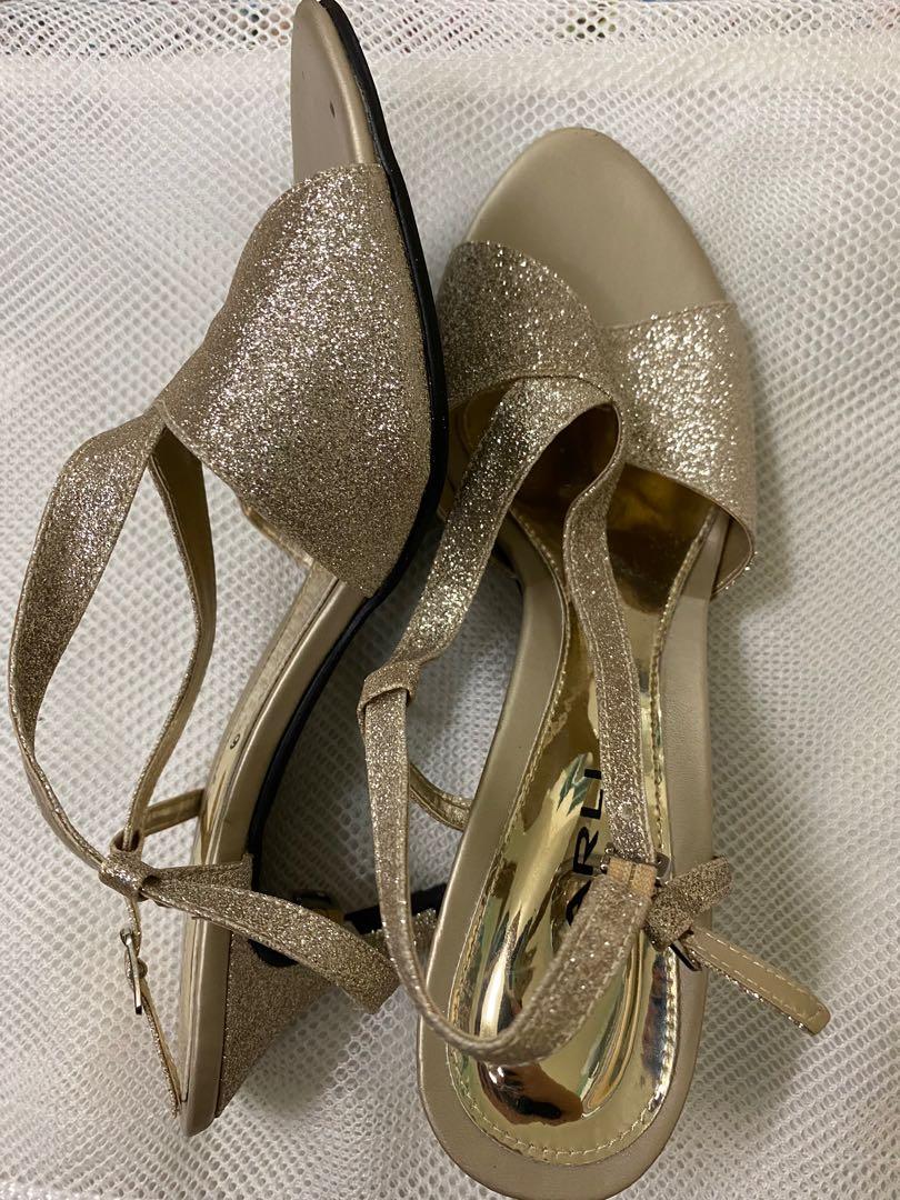Gold glitter high heels, Women's Fashion, Footwear, Heels on Carousell
