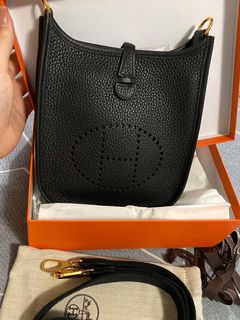 （分類：）位於 。 由 royal24 提交（商品編號 1048636167，圖片 1）。簡介： 。