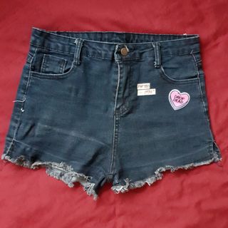 (Category: ) located in . Submitted by miss.thingz (Listing ID 1048802374, Image 1). Description: .