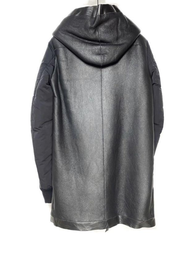 Jacket （分類：外套及戶外衣服）位於 Hong Kong。 由 28boo 提交（商品編號 1048757337，圖片 3）。簡介： Rick Owens 䄂係羽絨 入面係羊毛 Size 46 肩42㎝/胸50㎝/長70㎝ 袖70㎝ 一件全新RO大皮褸無5-7萬都買唔到， 二手$8800如果都要壓價就建議買新嘅～Thx。