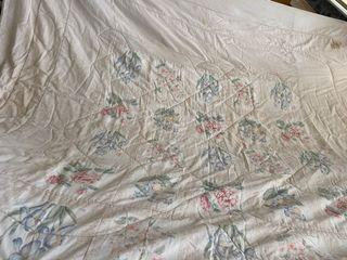King size Bedsheet and Comforter