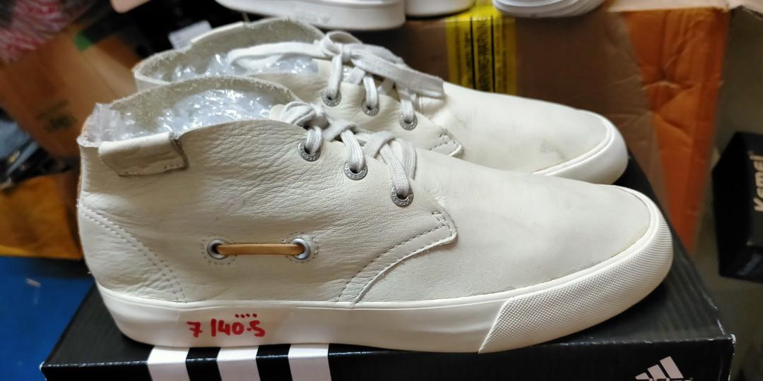 Lacoste scala store