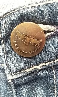 （分類：）位於 。 由 joannatkt 提交（商品編號 1048695860，圖片 1）。簡介： 。