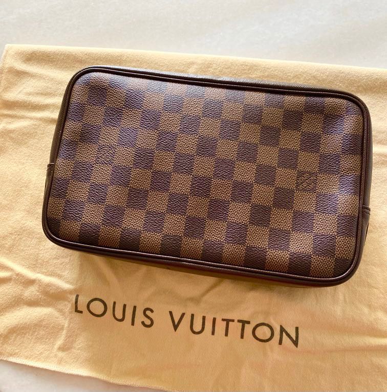 louis vuitton travel pouch