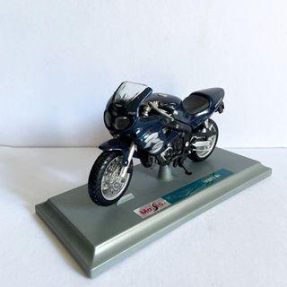 MAISTO Triumph Sprint RS Motorcycle Action Figure