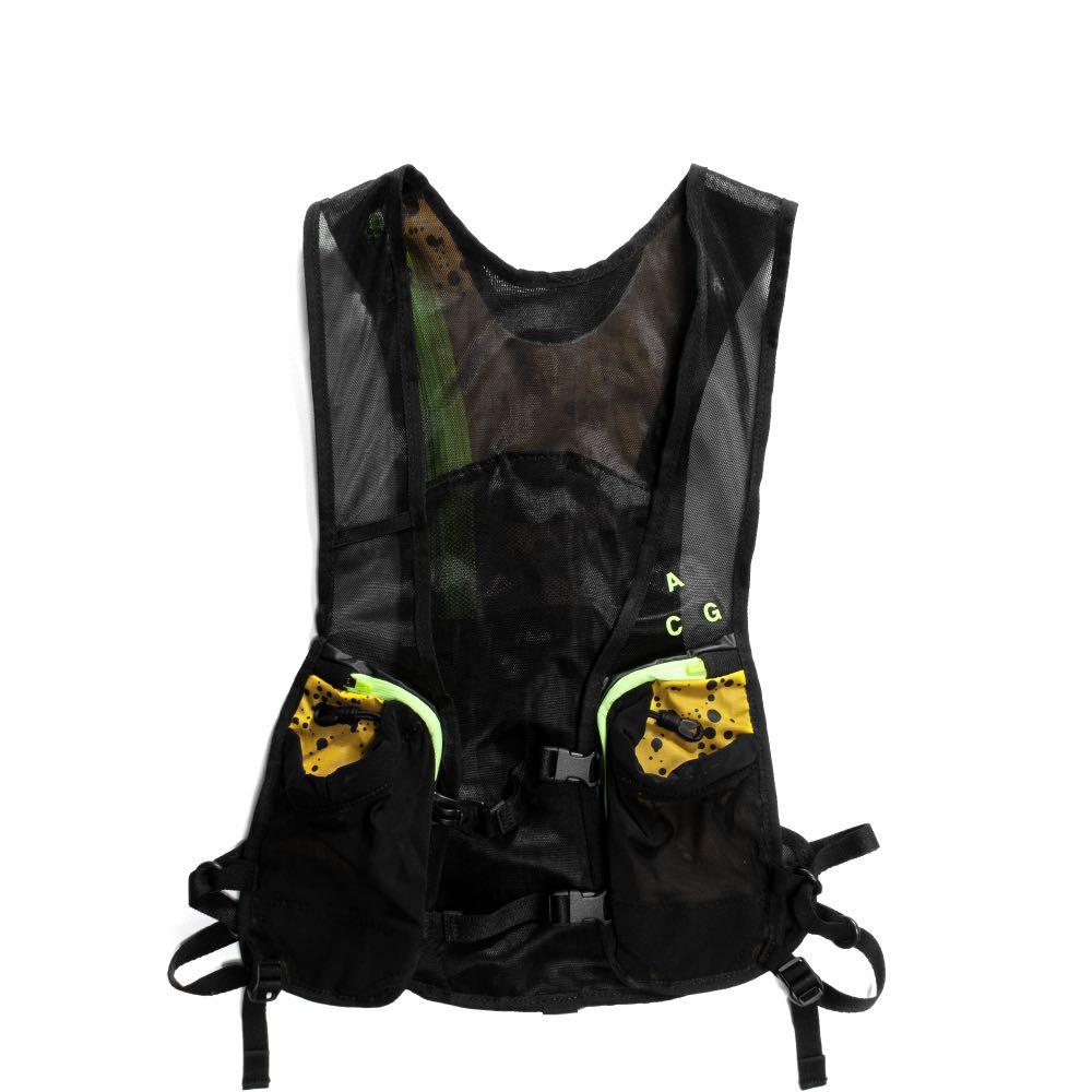 nike acg hydration vest
