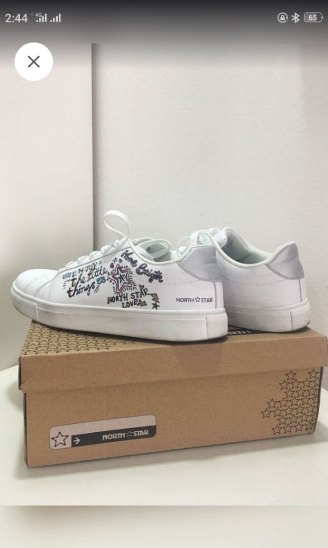 North star by Bata white sneakers