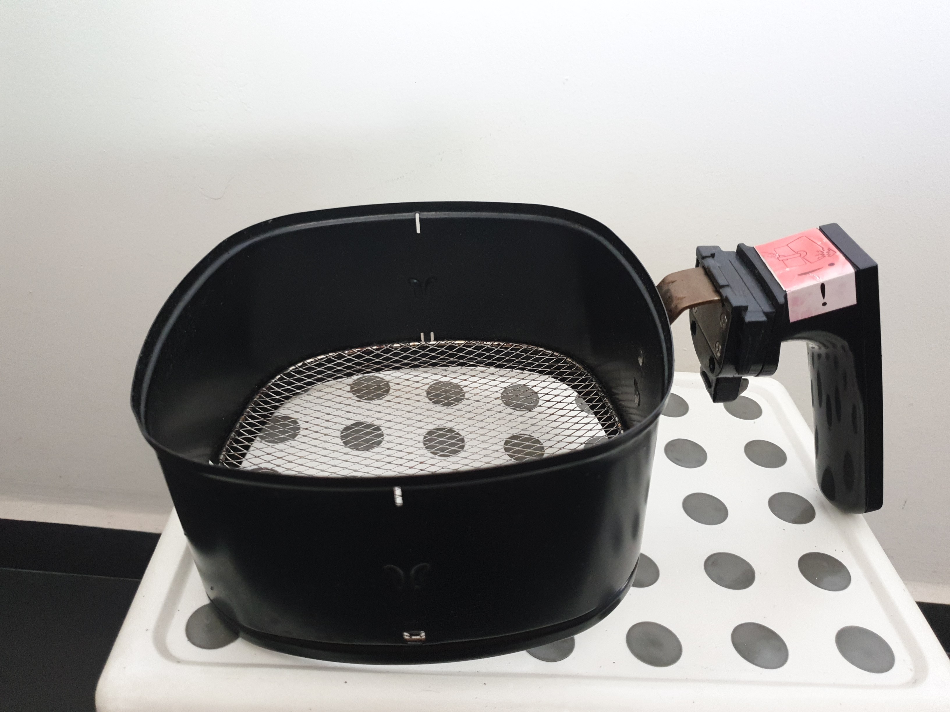 Philips airfryer basket, TV & Home Appliances, Kitchen Appliances