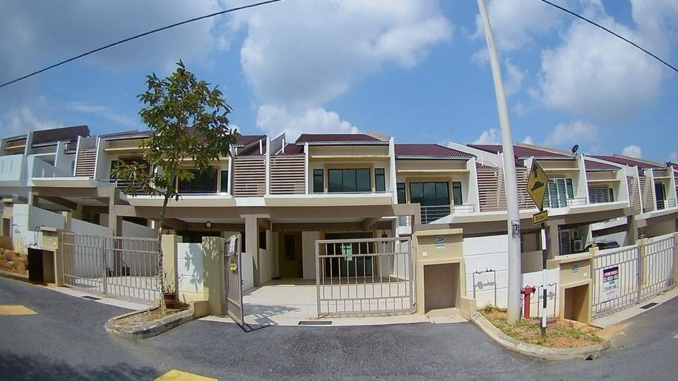 Wts New House 2 Storey Taman Nusa Intan Senawang Property For Sale On Carousell