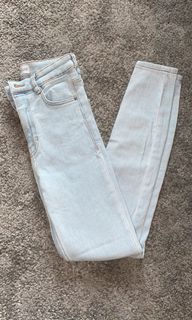 (Category: ) located in . Submitted by 6ixmoda (Listing ID 1048823584, Image 1). Description: .