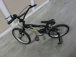 (Category: ) located in . Submitted by ktcy1988 (Listing ID 1048975434, Image 1). Description: .