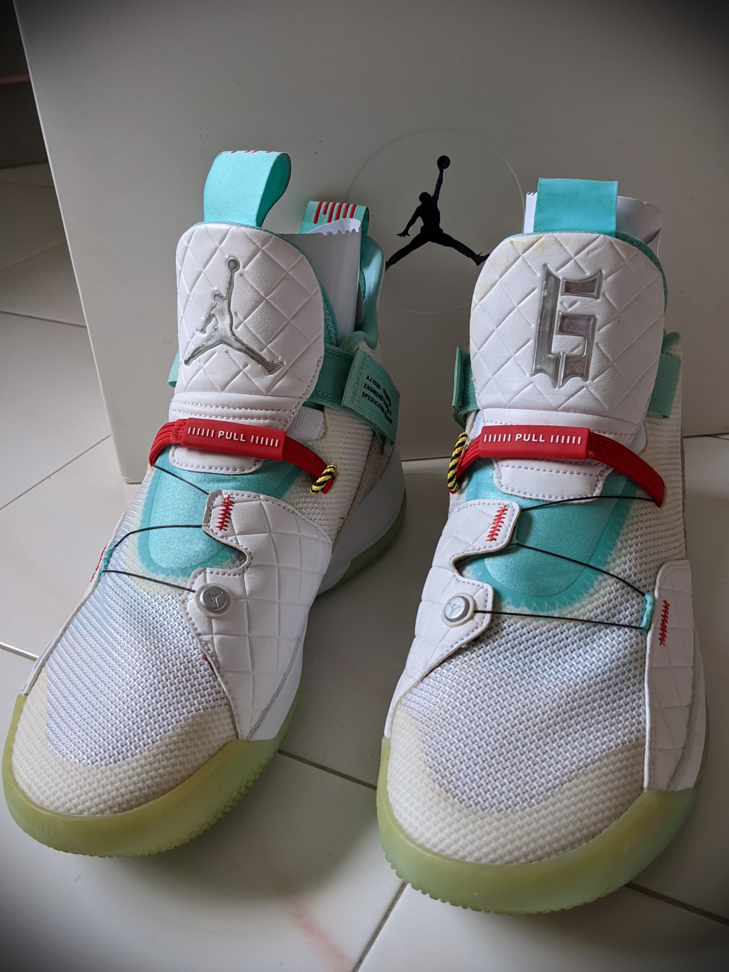 Jordan 33 low guo ailun top