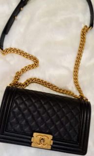 (Category: ) located in . Submitted by luxandchic (Listing ID 1049041486, Image 1). Description: .
