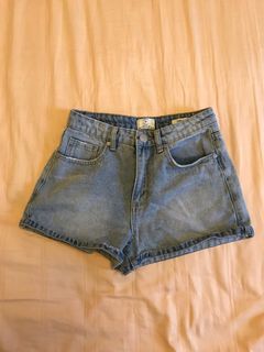 (Category: ) located in . Submitted by joy.joy.joy (Listing ID 1049021347, Image 1). Description: .
