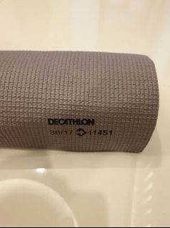 (Category: ) located in . Submitted by shoppingforlesss (Listing ID 1048852947, Image 1). Description: .