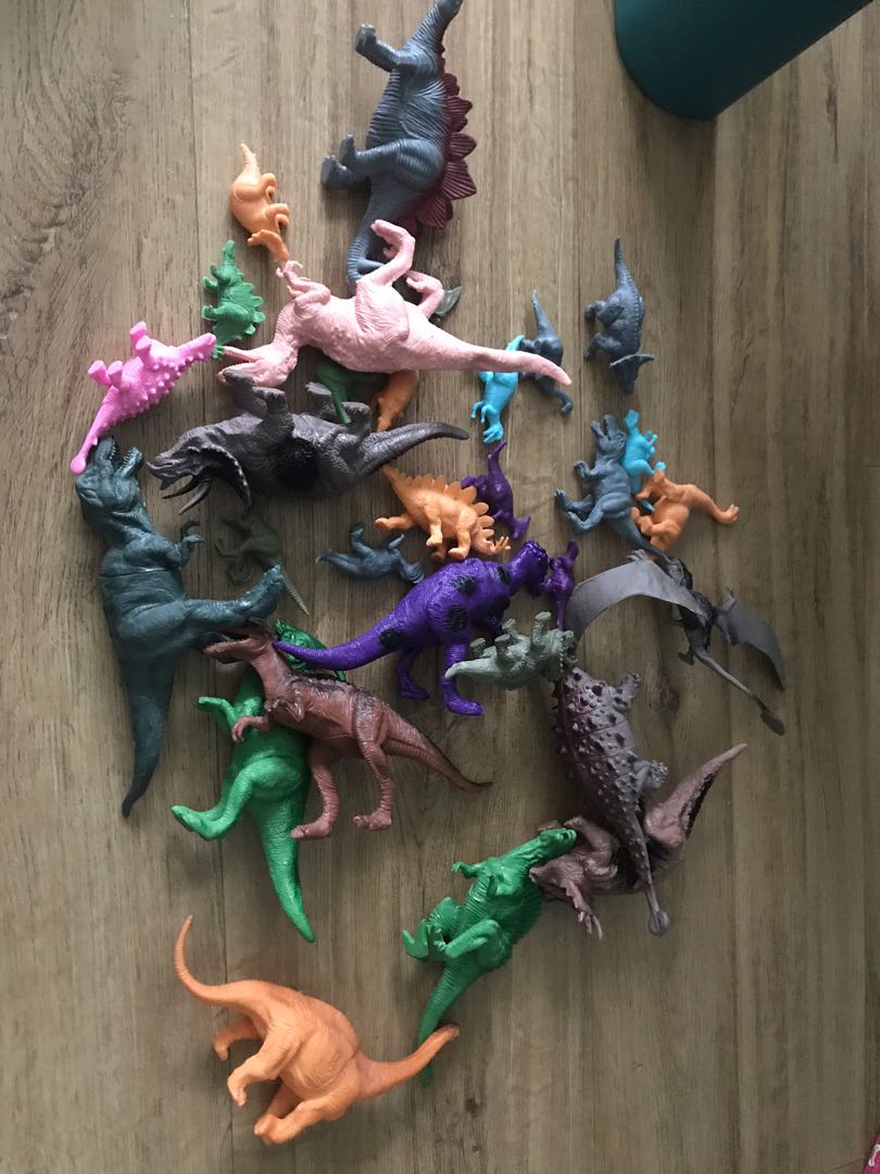 Dinosaur toy figurines, Hobbies & Toys, Toys & Games on Carousell